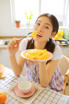 朋友的妈妈2中字巴巴鱼汤饭惹人